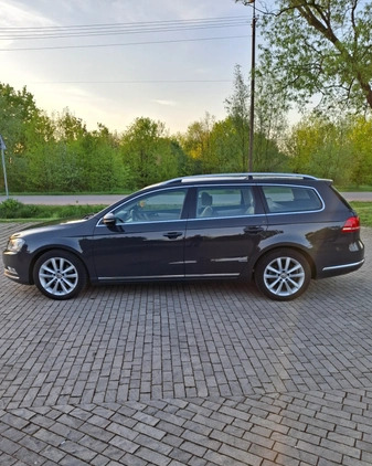 Volkswagen Passat cena 39900 przebieg: 278000, rok produkcji 2013 z Łochów małe 277